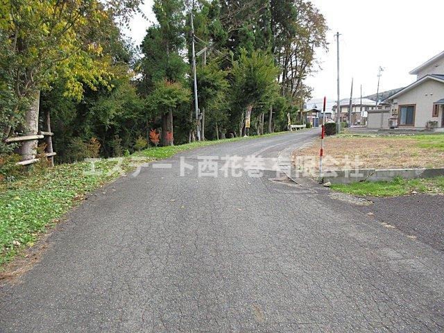 花巻市湯口字大沢　土地建物の前面道路含む現地写真