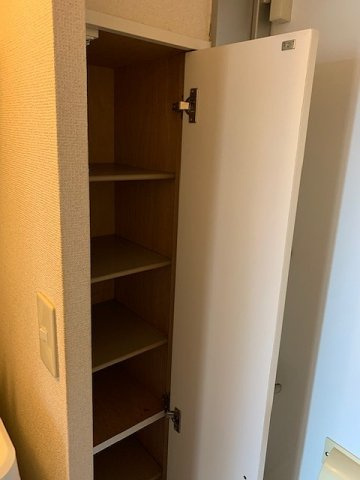 レオパレスネクストの玄関|シンプルで使いやすい玄関です