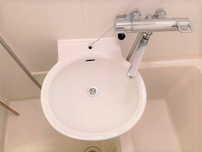 レオパレスセリバテール仁川の独立洗面台