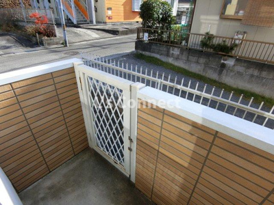 【バルコニー】 | サンヒルズ鷺ヶ森 | 晴れた日には洗濯物もたくさん干せます。