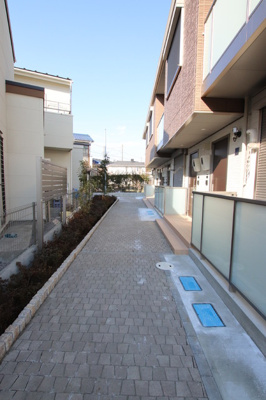 建物への入口！