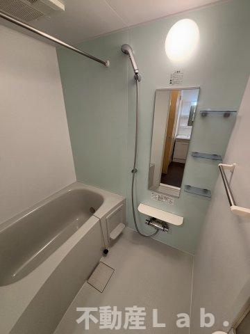 チロリアン　コッティの浴室