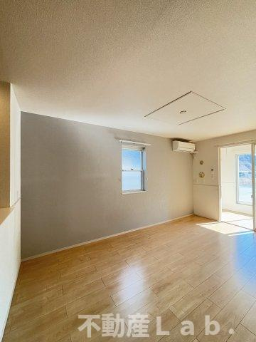 チロリアン　コッティ