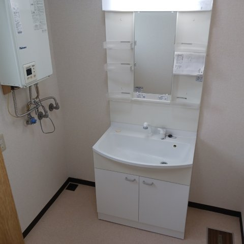 Ａ２０１号室洗面台です。