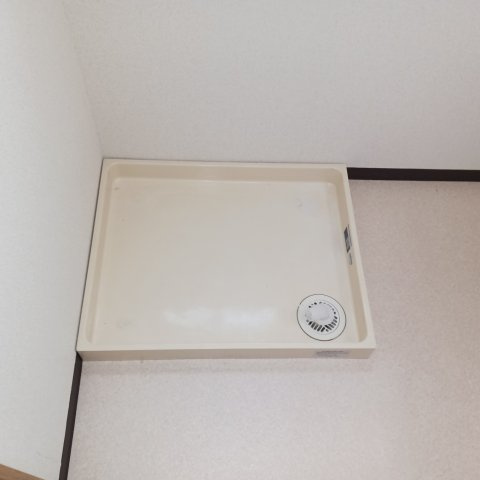 Ａ２０１号室洗濯機置場です。