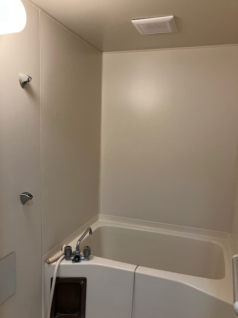 リバーサイド城田Aの浴室|きれいなお風呂です