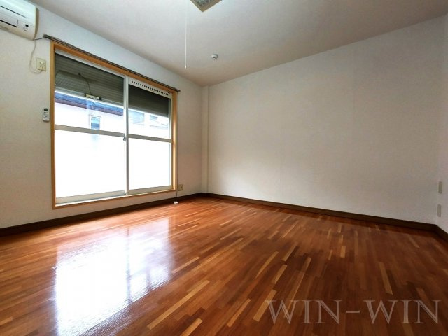 Surplus One栞の居間・リビング|イメージ（同建物内別部屋の写真です）
