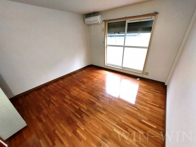 Surplus One栞の居間・リビング|イメージ（同建物内別部屋の写真です）