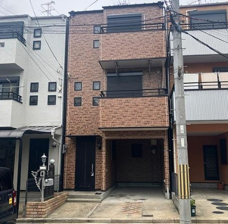 松丘町　中古一戸建ての外観|新しい生活にいかがでしょうか？外観はお住まいの顔になります。こだわりたいポイントですね。外壁塗装や屋根塗装のご相談も承っております。
■現地内覧・資金計画相談・住宅ローン相談もお問合せ受付中■