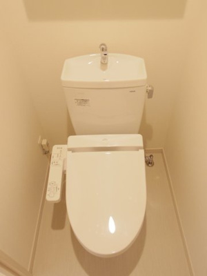 【トイレ】 | リブリ・i Ray | 温水洗浄便座付です！