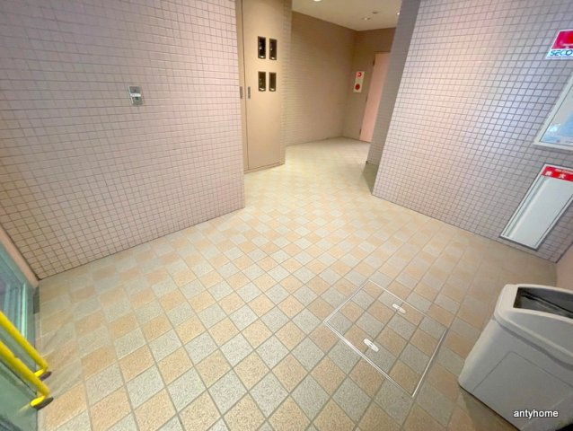 ディアコート船場　仲介手数料無料のロビー