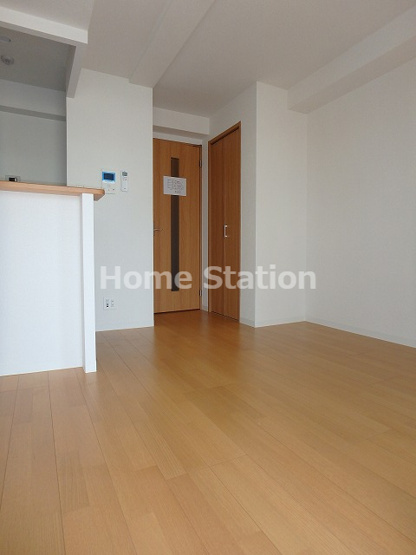 【居間・リビング】 | UMEDA ISLAND RESIDENCE