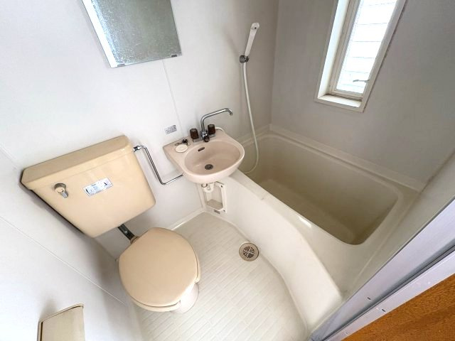 ハイツ宮森Ⅱの浴室