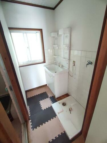 北条６丁目　中古一戸建ての独立洗面台|洗面化粧台
■物件内覧・資金計画相談・住宅ローン相談、リフォーム相談、お問合せ受付中■
※当日・翌日のご内覧、ご相談はお電話でのお問合せがスムーズです！