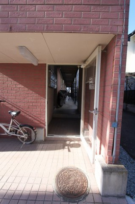 【エントランス】 | アーバンフラッツ西山