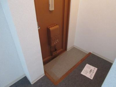猪熊ハイツの玄関