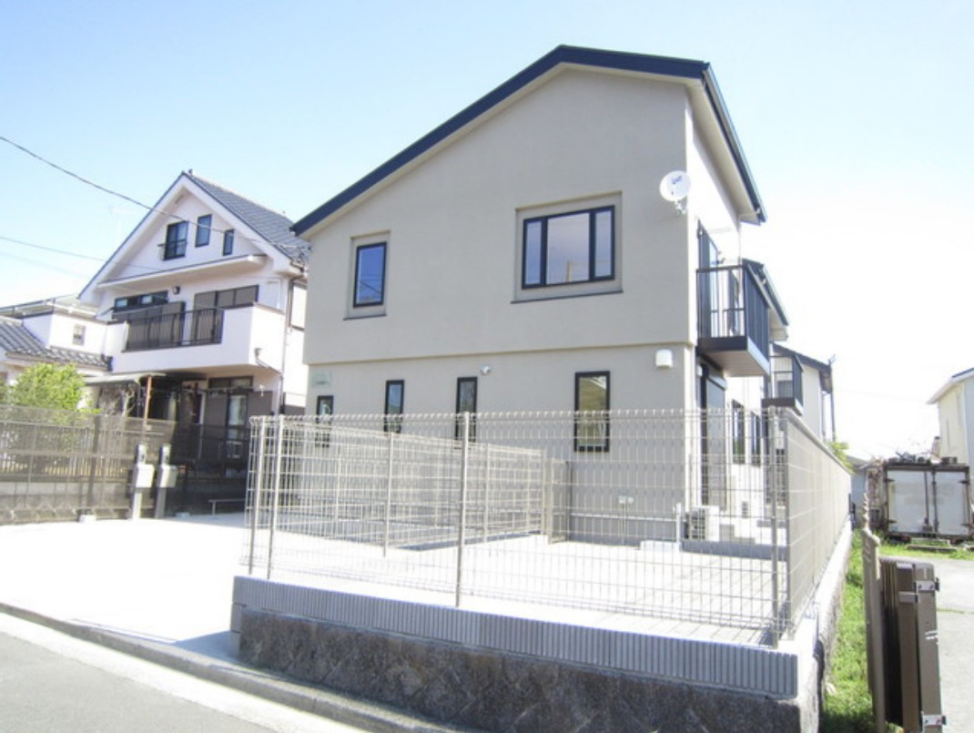 川崎市麻生区栗木１丁目のアパートの外観