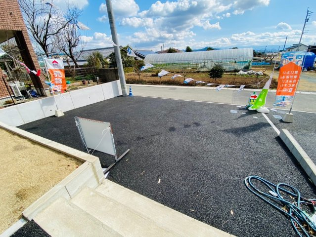 クレイドルガーデン／東区山ノ神第３／１号棟の駐車場|平面駐車場