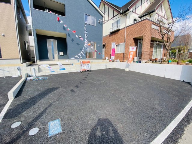 クレイドルガーデン／東区山ノ神第３／１号棟の駐車場|平置き駐車場3台