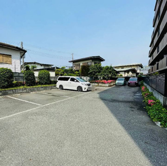 【駐車場】