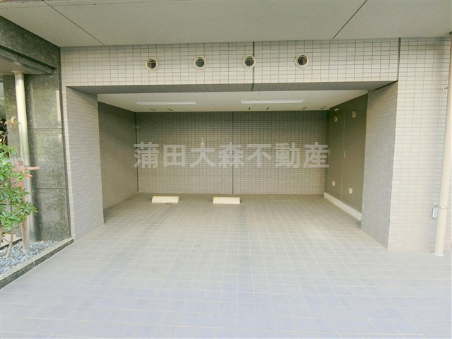 ルーブル蒲田七番館の駐車場
