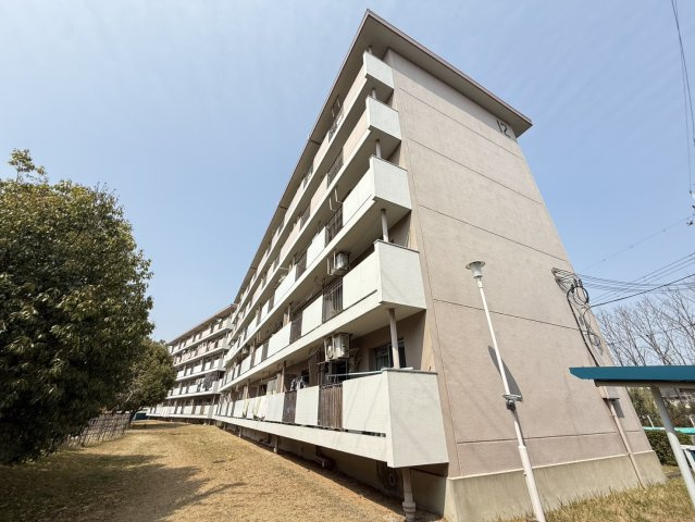 釈尊寺第一住宅第12号棟の外観|外観もきれいです