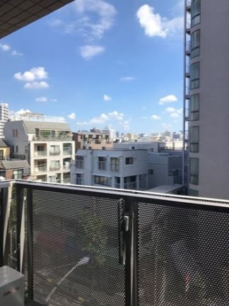 【バルコニー】