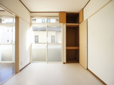 【居間・リビング】 | アレストカネコ1棟 | ゆったりできるリビングです♪