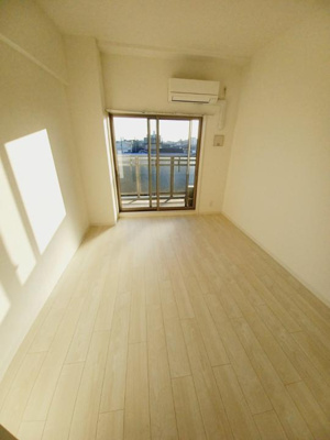 【居間・リビング】 | Alivis堺浜寺