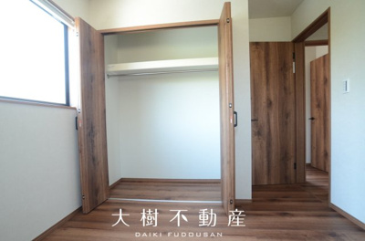【洋室】 | 綾瀬市大上8丁目　新築戸建て　全4棟【仲介手数料無料】 | 2階　洋室3（5.25帖）クローゼット