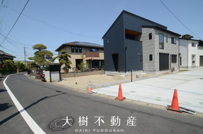 【前面道路含む現地写真】 | 綾瀬市大上8丁目　新築戸建て　全4棟【仲介手数料無料】