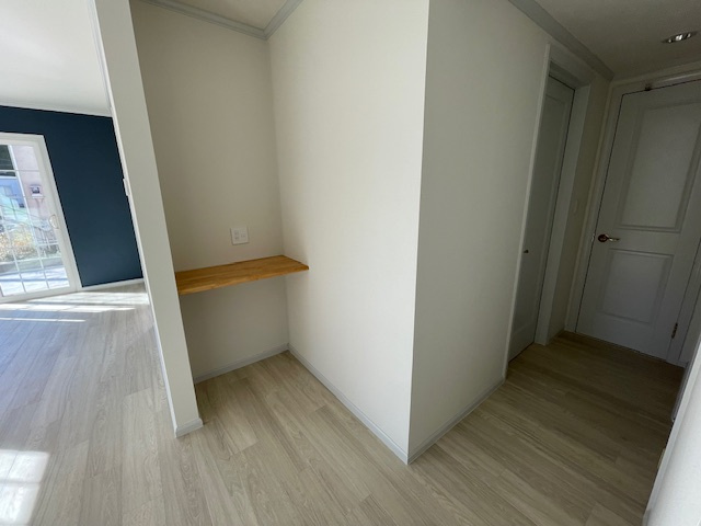 【居間・リビング】 | 成田市寺台　中古戸建て | ユーティリティースペースあり