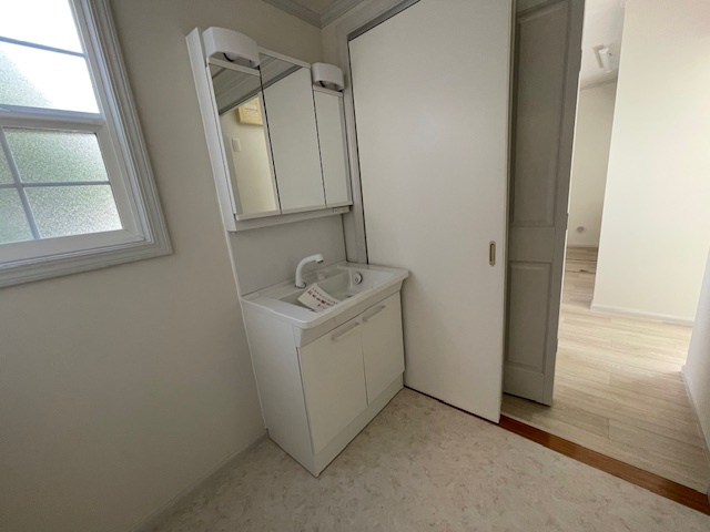 【独立洗面台】 | 成田市寺台　中古戸建て | 洗面室