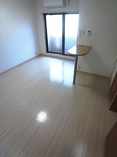 ディーシモンズの居間・リビング