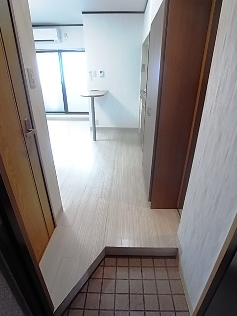 ディーシモンズの玄関