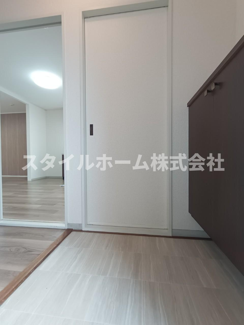 セジュール東山B棟の居間・リビング