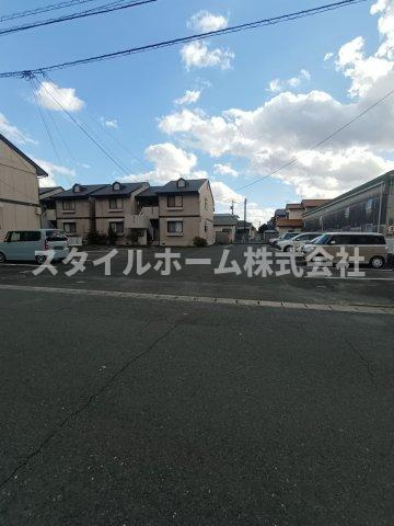 セジュール東山B棟の駐車場