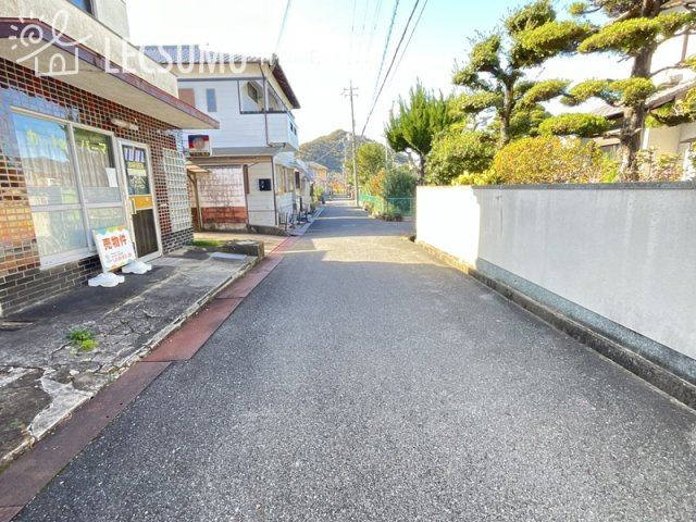 姫路市菅生台/中古戸建の前面道路含む現地写真