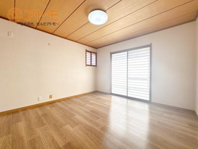 【寝室】 | 裾野市千福が丘1丁目　中古一戸建て