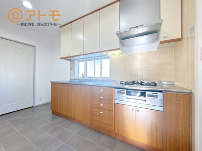 【キッチン】 | 裾野市千福が丘1丁目　中古一戸建て