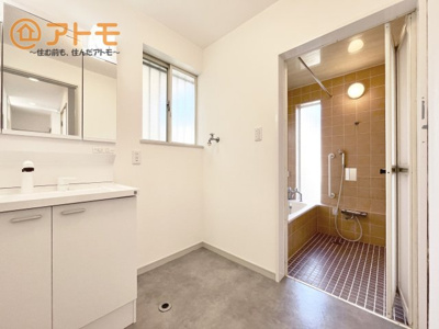 【独立洗面台】 | 裾野市千福が丘1丁目　中古一戸建て