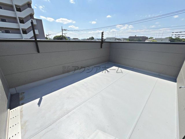 入間市扇町屋2丁目・全3棟　新築一戸建　A号棟　のバルコニー|ライフスタイルを広げてくれる約14.18平米のルーフバルコニー
