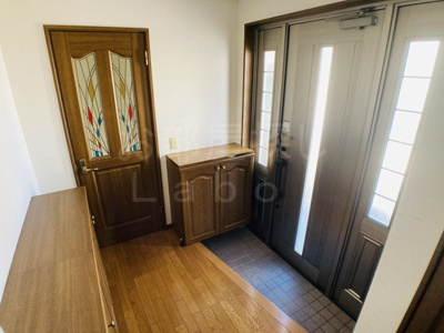 【玄関】 | 浜町４丁目貸家