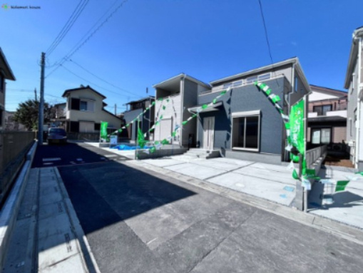 上尾市東町　新築戸建　リーブルガーデン　03の前面道路含む現地写真