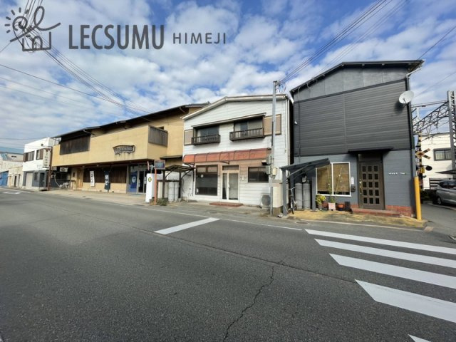 姫路市白浜町／中古戸建の前面道路含む現地写真