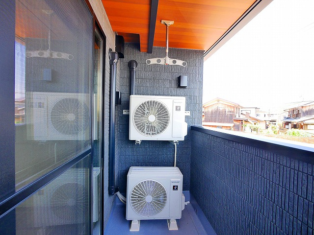 グレイス加茂　Ⅱのバルコニー|バルコニーからの眺めを楽しみながら食事をしませんか