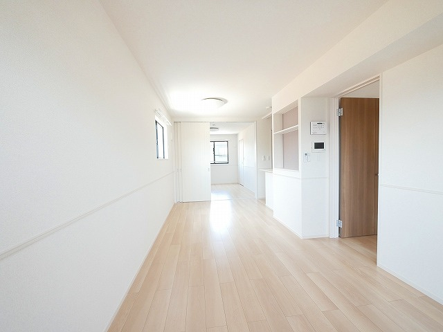 グレイス加茂　Ⅱの居間・リビング|ゆったりとしたリビングです