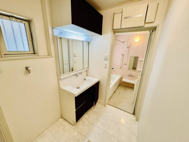 【中古】前橋市天川大島町　※アイダ設計施工の独立洗面台