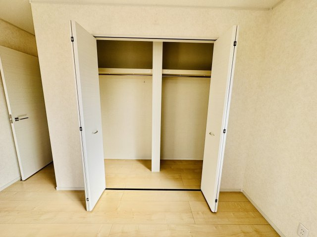 【中古】前橋市天川大島町　※アイダ設計施工の収納