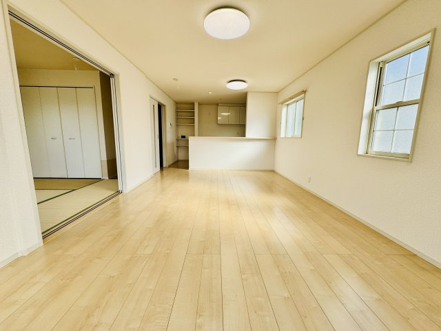 【中古】前橋市天川大島町　※アイダ設計施工の居間・リビング